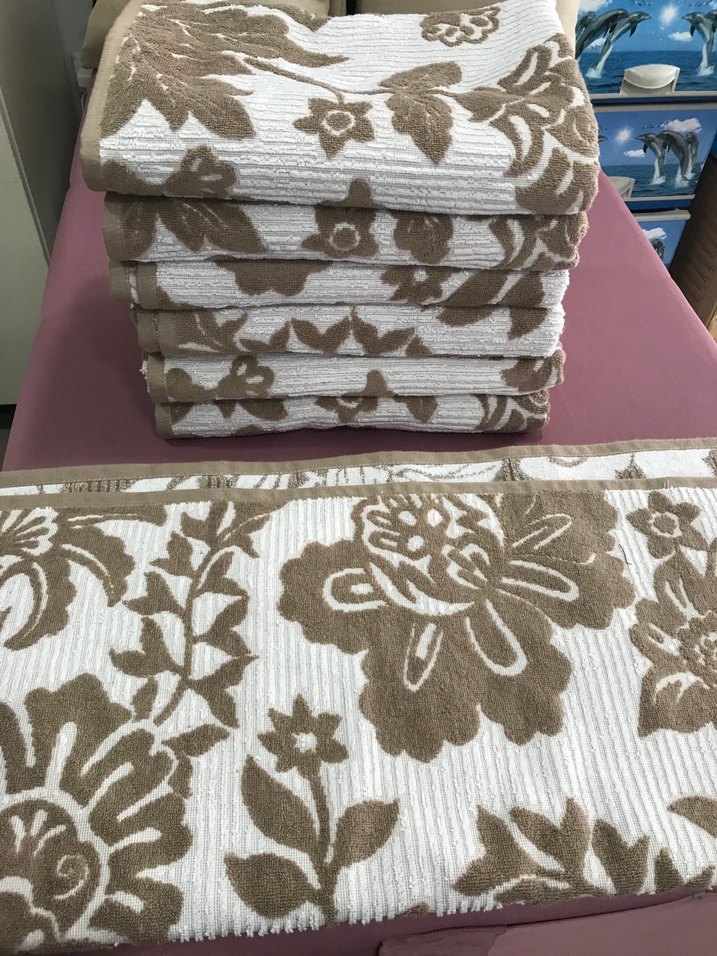 Kahverengi Çiçek Desenli Havlu - Görsel 4