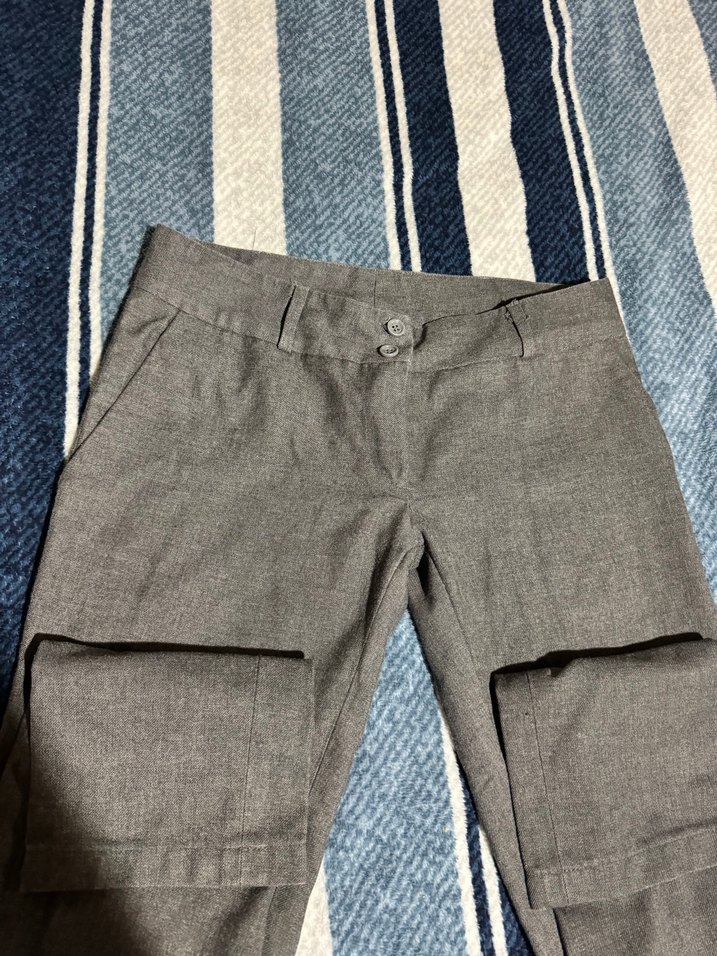 Gri Kadın Kemerli Normal Kesim Kumaş Pantolon - Görsel 2