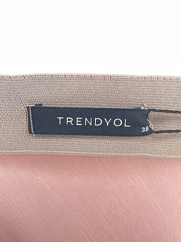 38 Beden pembe Renk Trendyol & Milla Midi Etek %70 İndirimli.