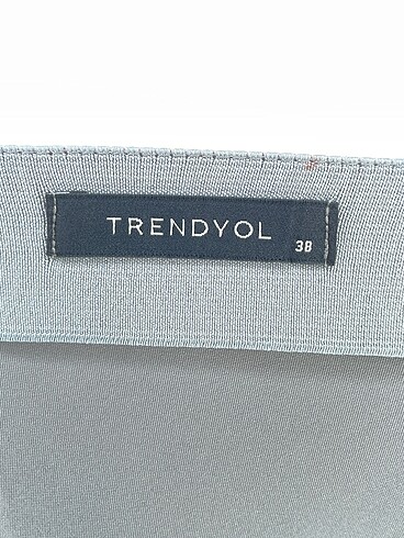 38 Beden gri Renk Trendyol & Milla Midi Etek %70 İndirimli.