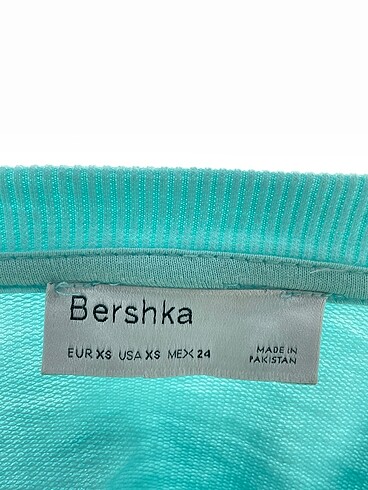 xs Beden mavi Renk Bershka T-shirt %70 İndirimli.