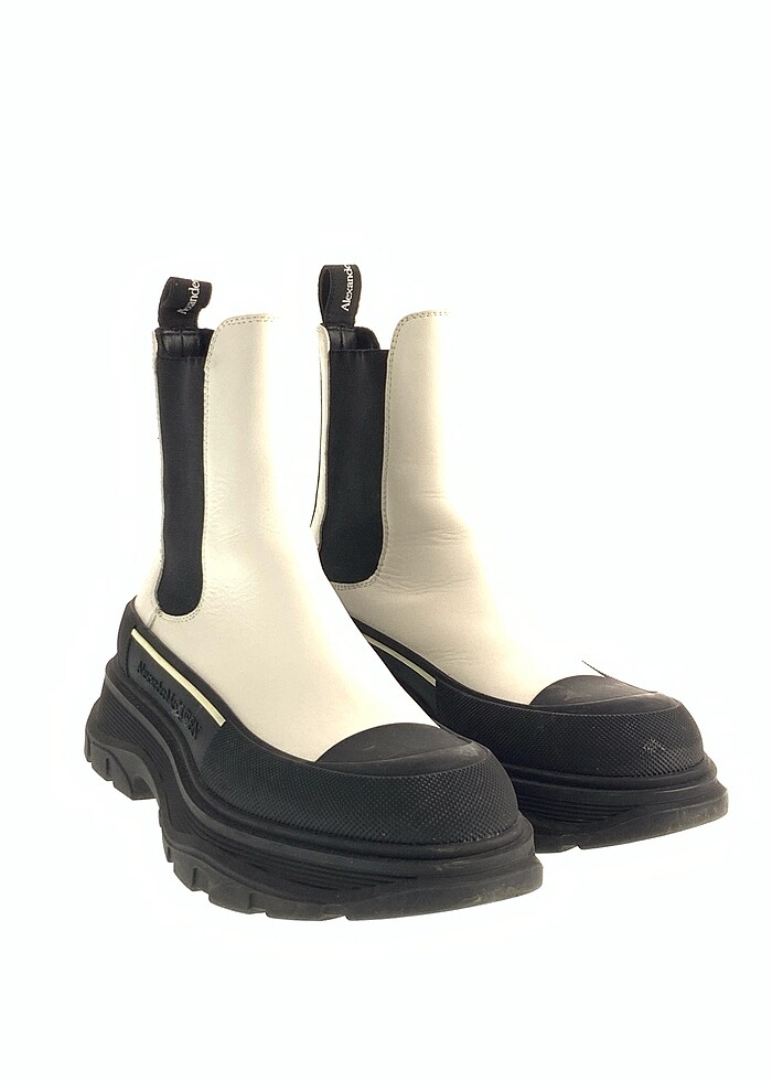Alexander McQueen Bot %70 İndirimli. — görsel 2/6
