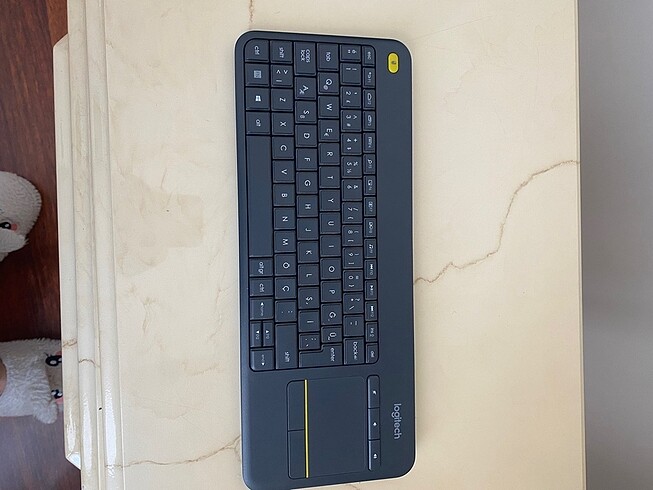 Logitech 400K+ Bluetooth klavye