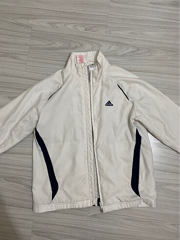 Adidas mevsimlik ceket eşofman üstü