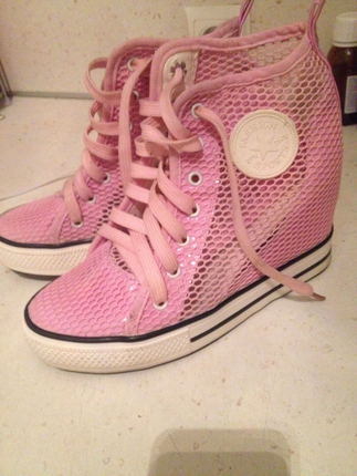 Pembe bot