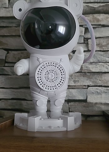 Astronot ışıklı hoparlör