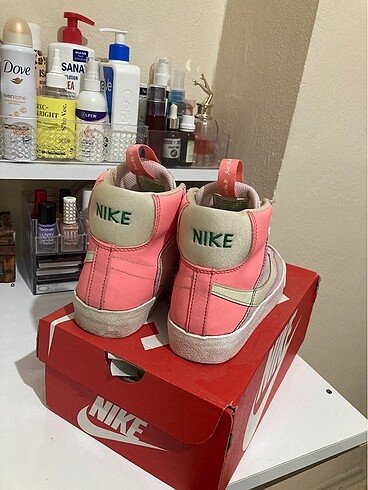 36,5 Beden Nike ayakkabı