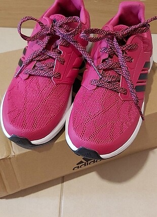 Adidas 31 numara spor ayakkabı