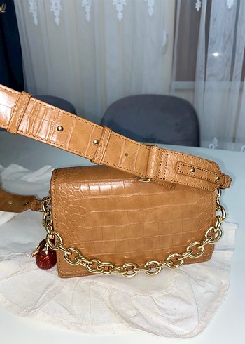 Zincir Detaylı Mango çanta - Görsel 3