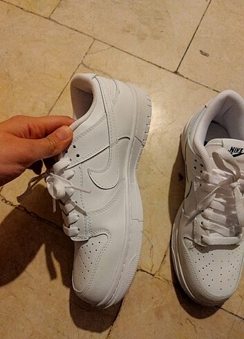 38 Beden beyaz Renk Nike spor ayakkabı 