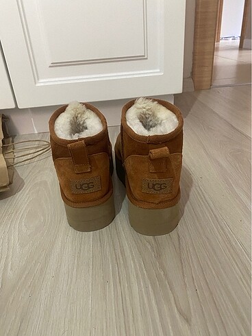 Ugg bot taba
