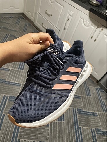 Adidas ayakkabı