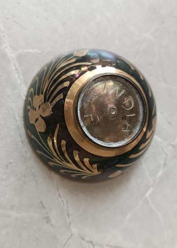 Parlak Altın Renkli Geleneksel Tabak - Görsel 3