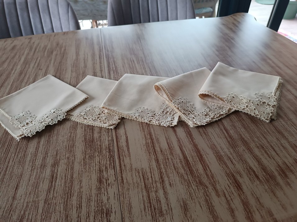 Geleneksel Nakışlı Örtüler - Görsel 4