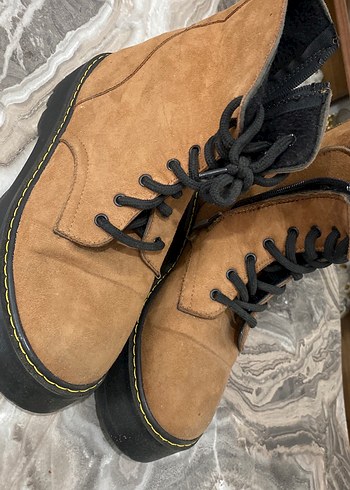 Kahverengi Süet Kadın Dolgu Topuk Bot - Görsel 2