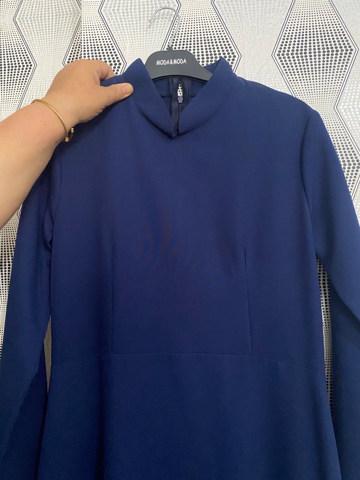 Lacivert Uzun Kollu Yüksek Yakalı Elbise - Görsel 2