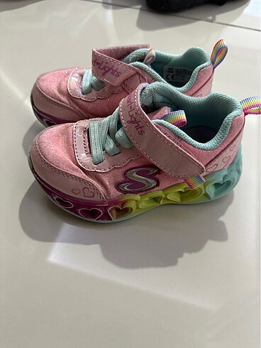22 Beden Kız çocuk skechers spor ayakkabı
