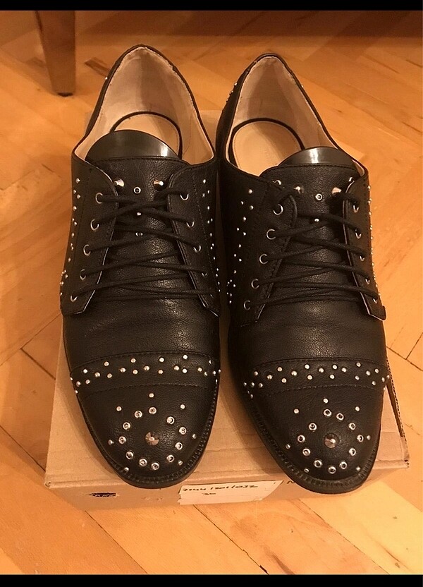 Zara zımbalı ayakkabı - Görsel 2