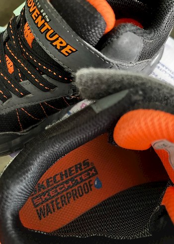 30 Beden Skechers Turuncu siyah gri Erkek Çocuk Su Geçirmez Bot