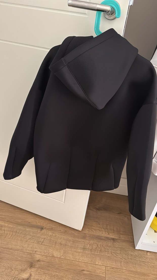 Kız çocuk Siyah Mini Fermuarlı Kapüşonlu Ceket - Görsel 3