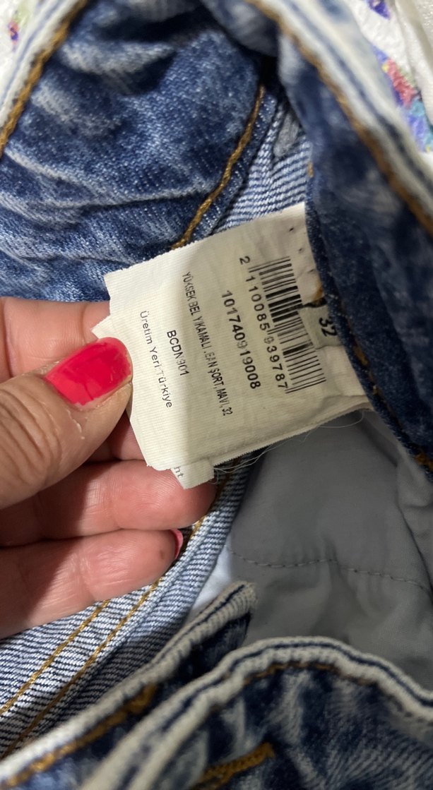 Yüksel bel beymen marka Kesim Midi Kadın Kot Şort - Görsel 3