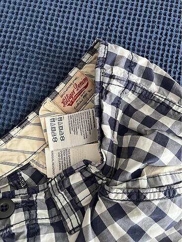 33 Beden Nike ve tommy hilfiger orijinal erkek şort