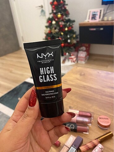Nyx High Glass Makyaj bazı