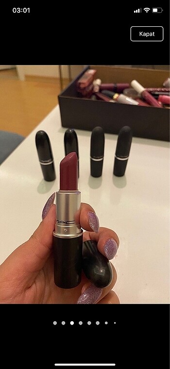 Mac Amorous ve Burning Love, rival far paleti