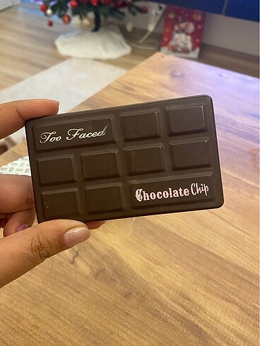 Too Faced Chocolate Chip far paleti