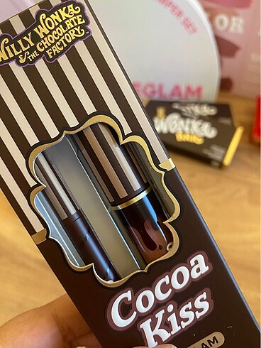 Beden Sheglam - Lip kit Cookie & Milk