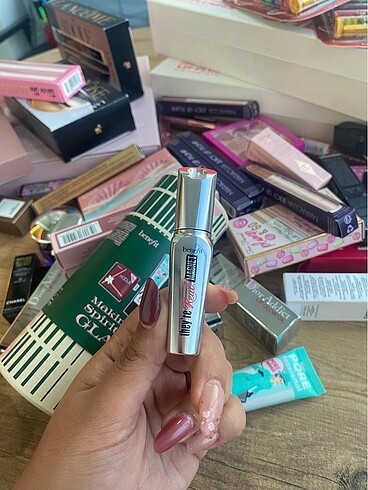 Benefit they?re real magnet deluxe boy maskara