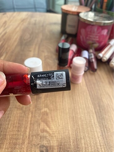 Beden Flormar ve pastel tint, essence brightening stick