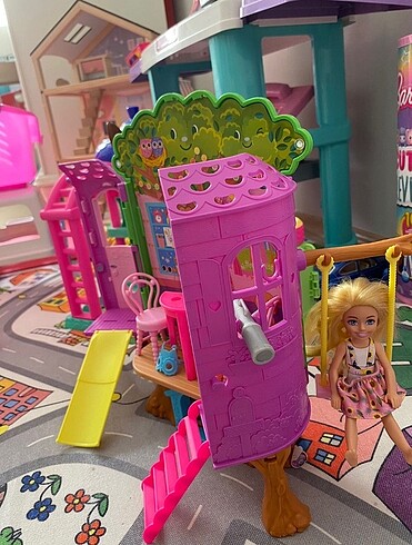 Barbie Chelsea Ağaç Evi
