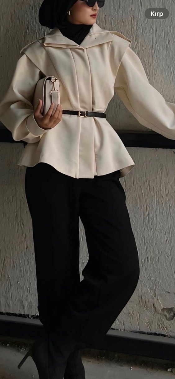 Bej Kemer Detaylı Kısa Kadın ceket - Görsel 5