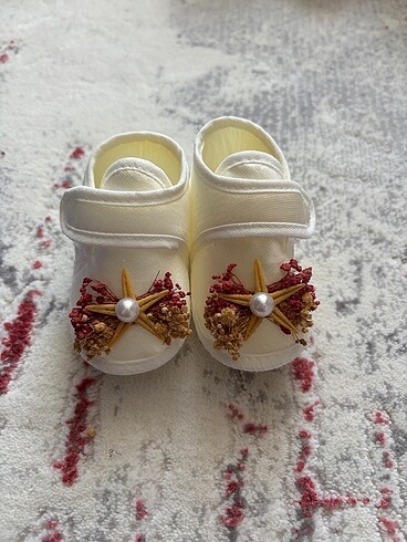 Lohusa taç, terlik, bebek bandı ve patik takımı - Görsel 5