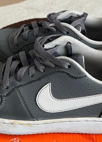 Nike Orijinal Gri Bağcıklı Kadın Spor Ayakkabı - Görsel 2