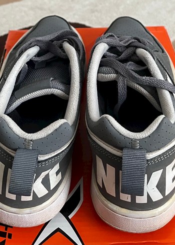 Nike Orijinal Gri Bağcıklı Kadın Spor Ayakkabı - Görsel 3