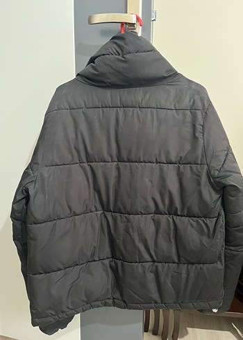 Stradivarius Siyah Kadın Kışlık Fermuarlı Mont - Görsel 3