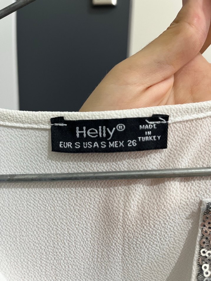 Düğmeli V Yaka Beyaz Kadın Gömlek - Görsel 3