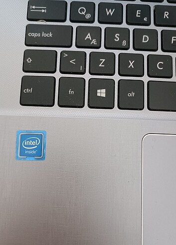 Asus Dizüstü Bilgisayar