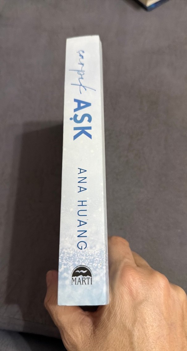 Çarpık Aşk - Ana Huang - Görsel 3