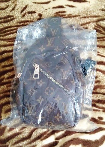 Kahverengi Deri Kadın Çapraz Çanta Luis Vuitton baskılı - Görsel 2