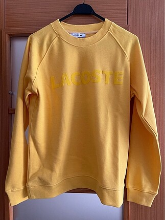 Lacoste sweatshirt