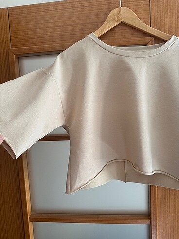 Fabrika Crop Tshirt