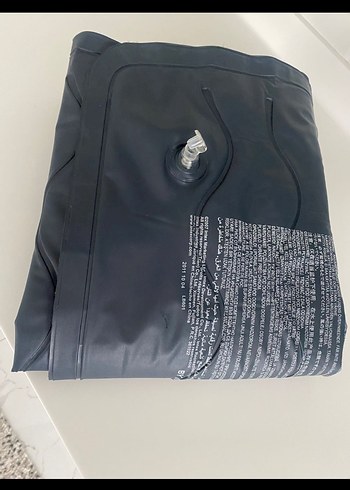 Siyah Dalga Desenli şişme yatak