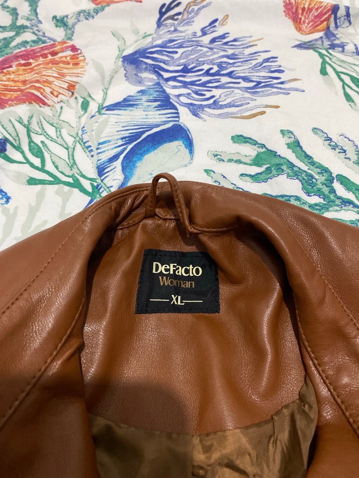 Kahverengi Uzun Deri Kemerli Kadın Ceket - Görsel 2