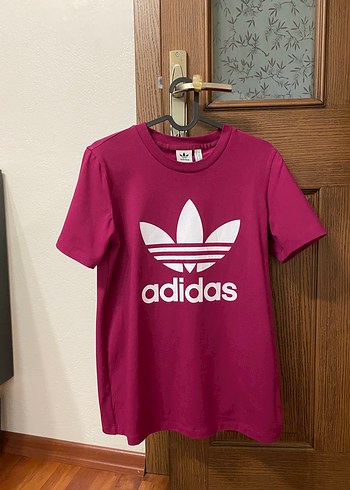 Adidas Pembe Kısa Kollu Tişört