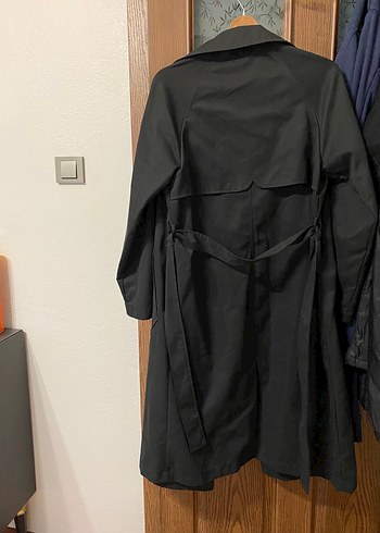 Stradivarius Siyah Uzun Trençkot - Görsel 2