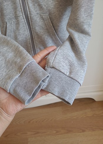 11-12 Yaş Beden Kızlar için Adidas Gri Fermuarlı Sweatshirt