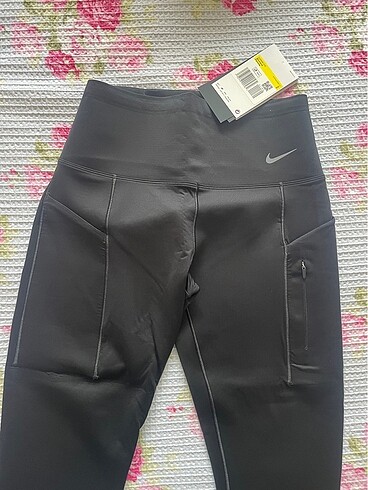 s Beden Nike kadın sporcu taytı